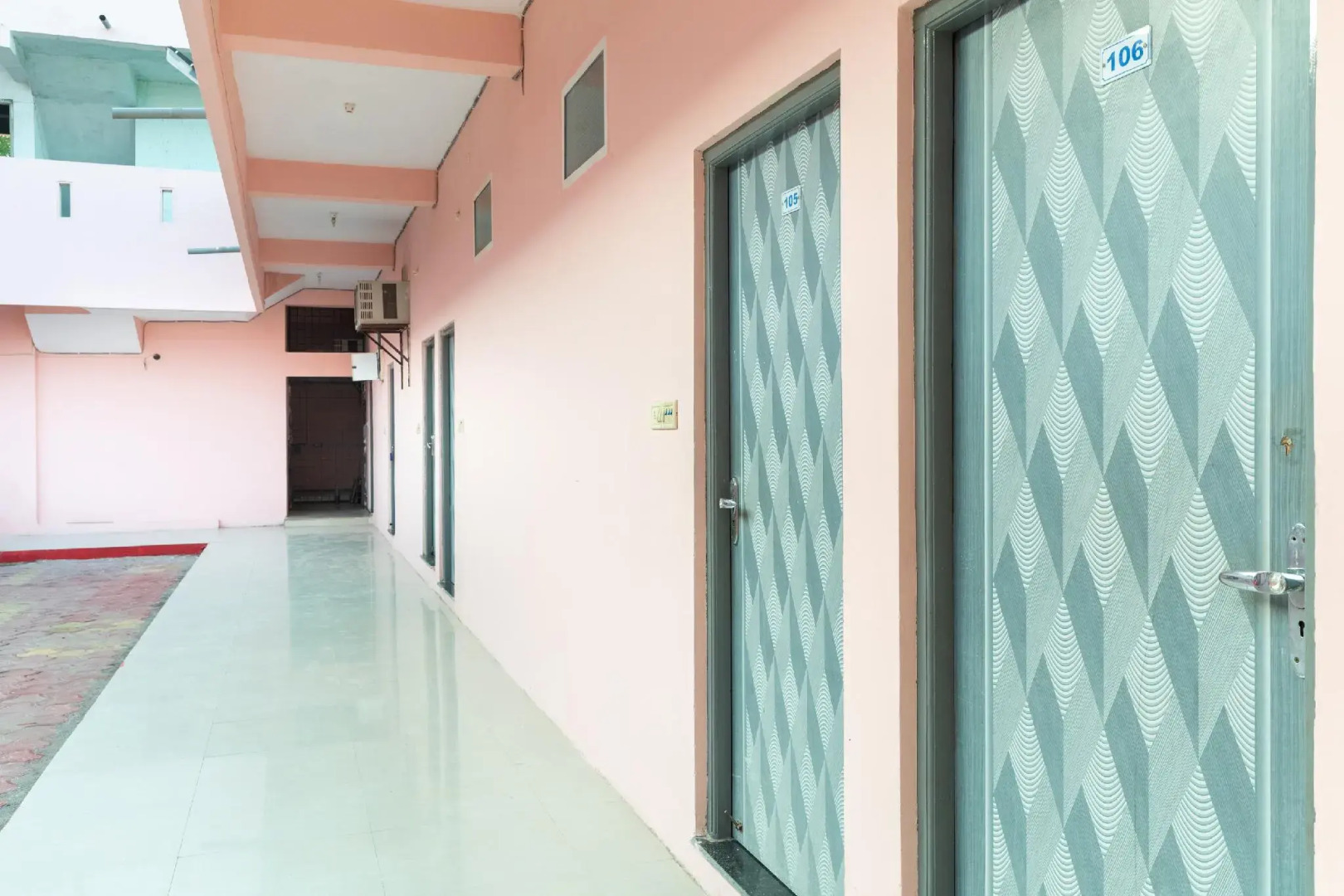 OYO 43278 Hotel Ujjwal Palace