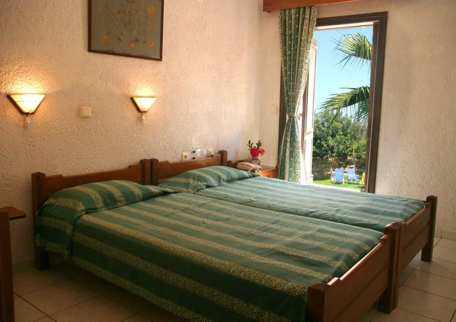 Iliostasi Beach Apartments