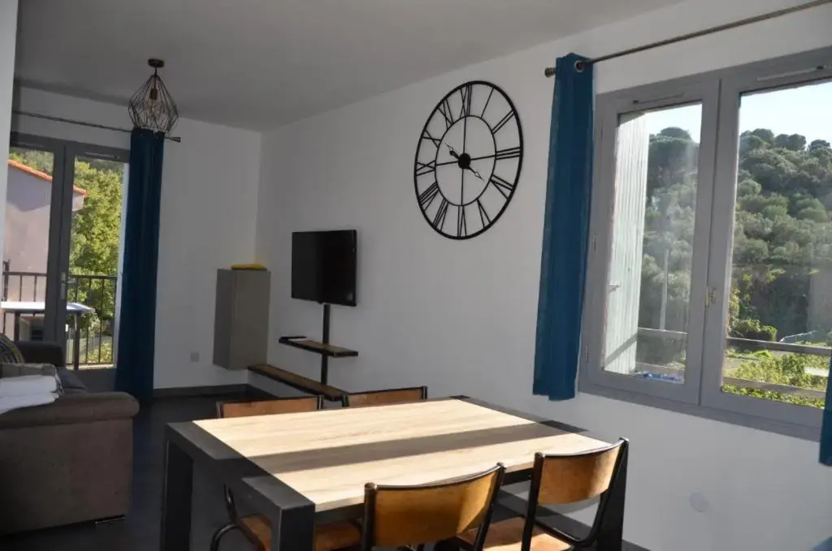 Appartement 2 pièces, parking, balcon, proche plage