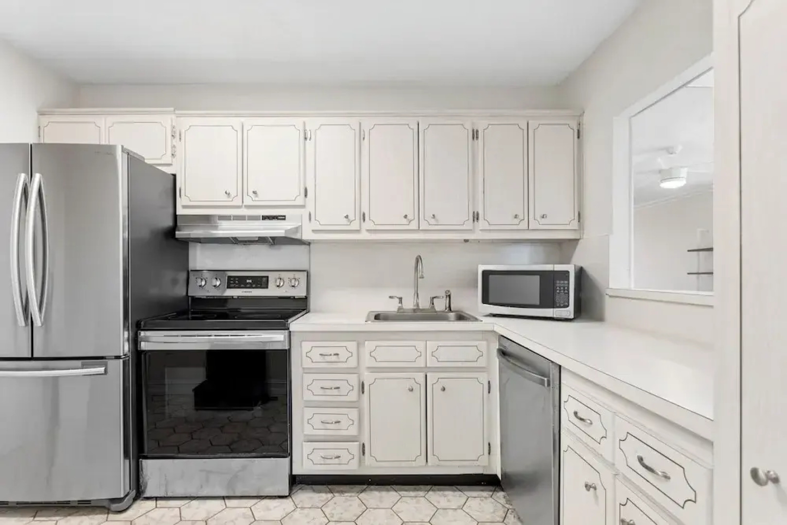 Bay Harbor Sunset Apt 3C