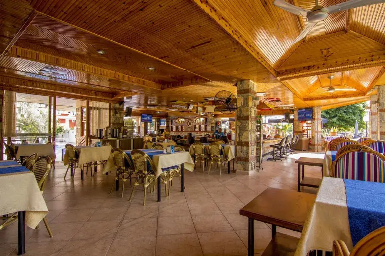 Отель MagicTulip Beach 