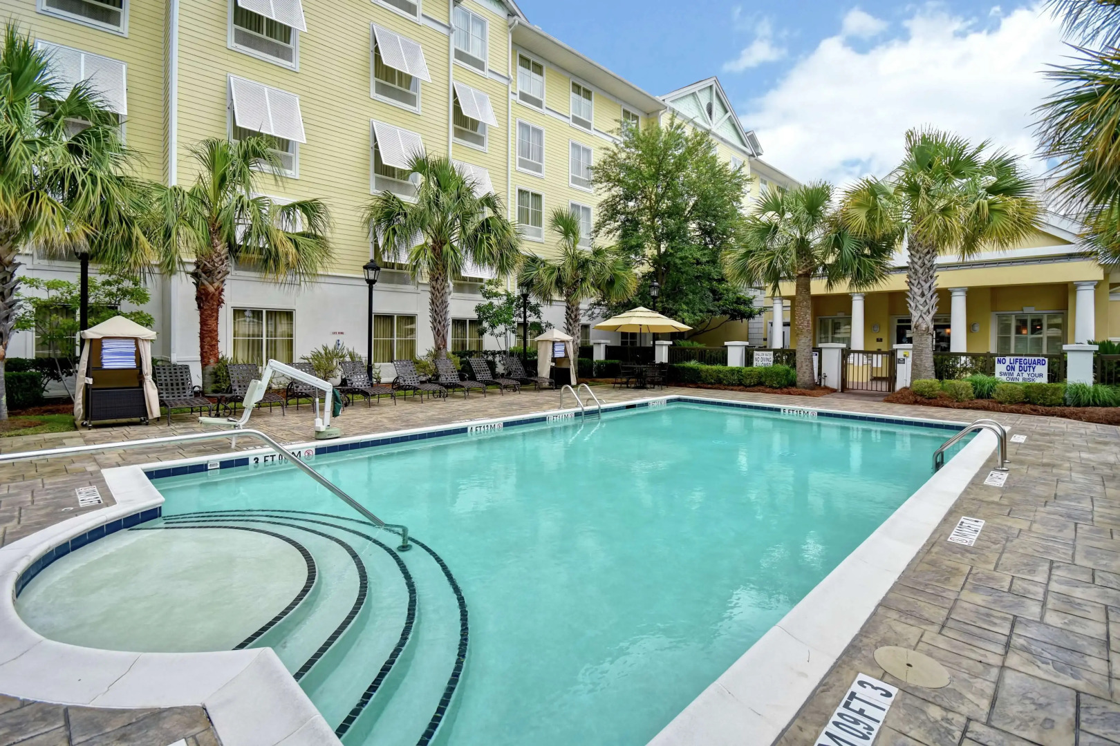 Homewood Suites by Hilton Charleston Airport
