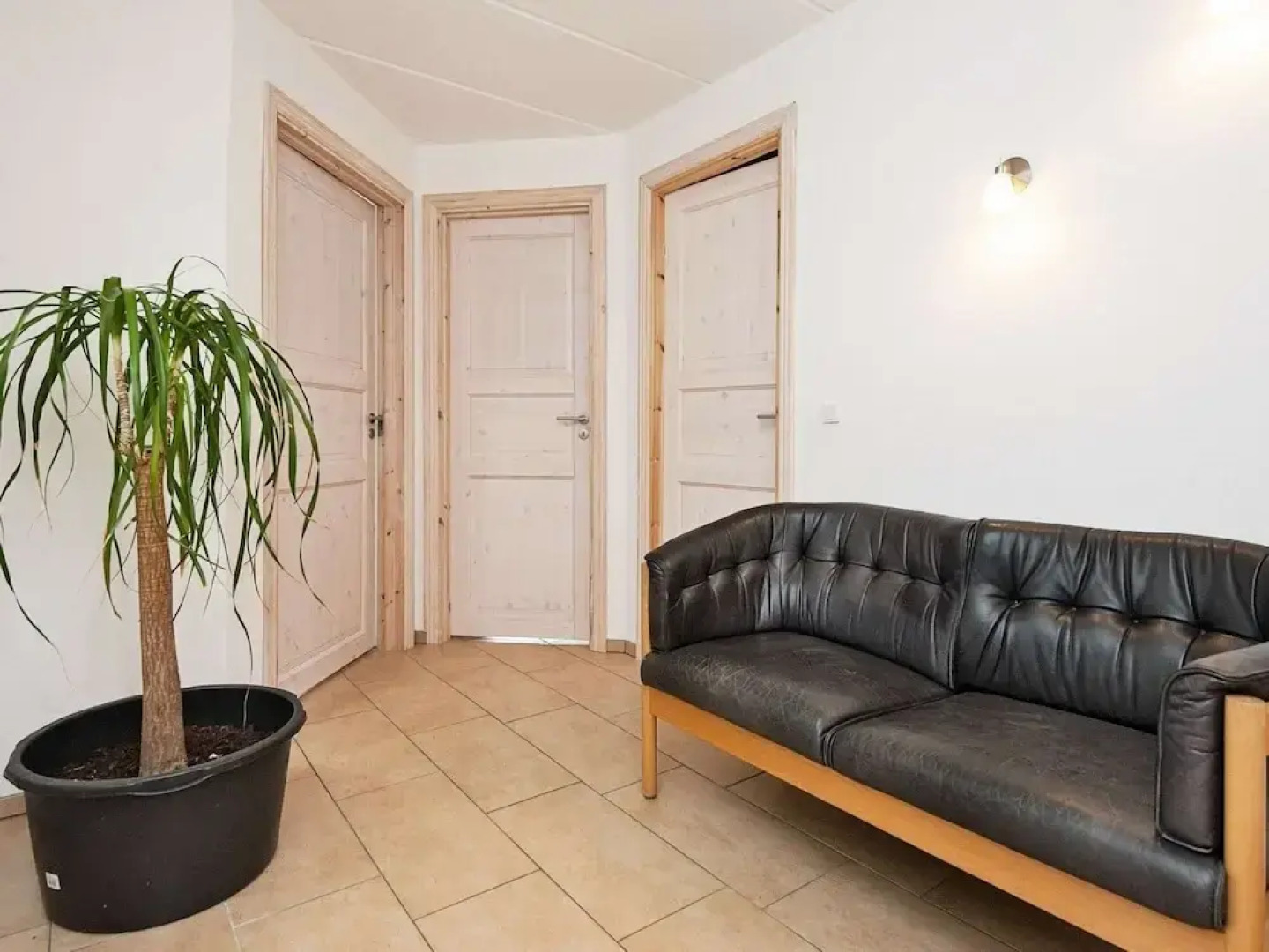 Panoramic Retreat by Water