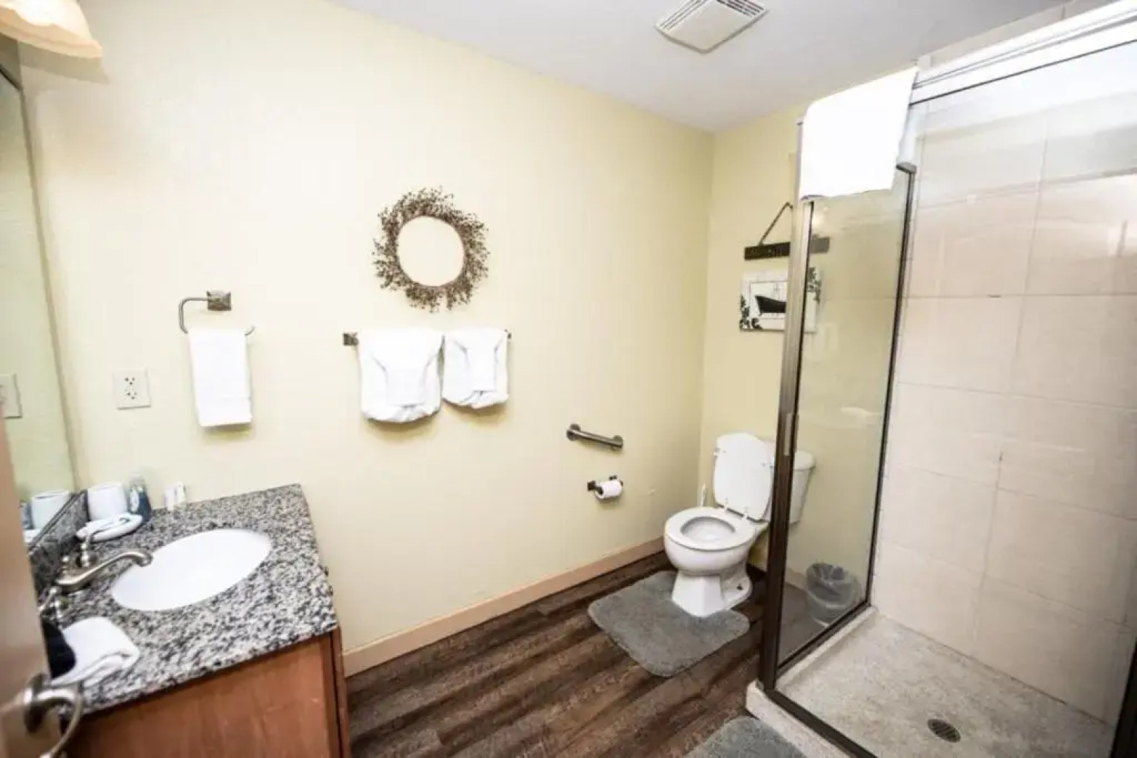 MVC - Unit 3301 - Making Memories