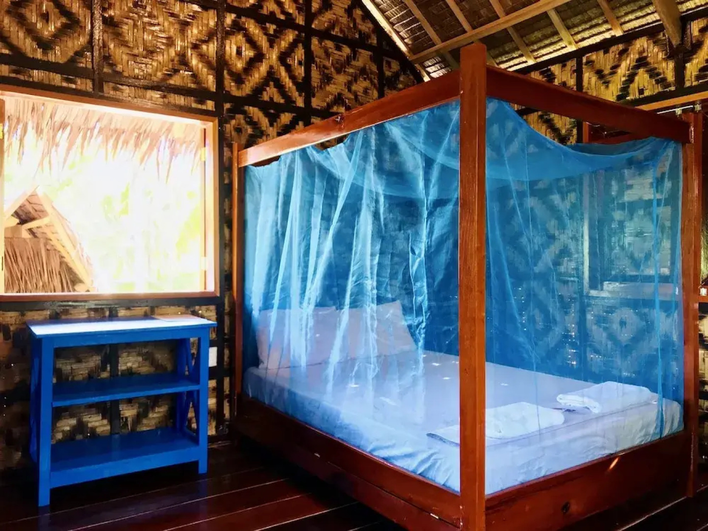 Ilakai Hostel - Adults Only