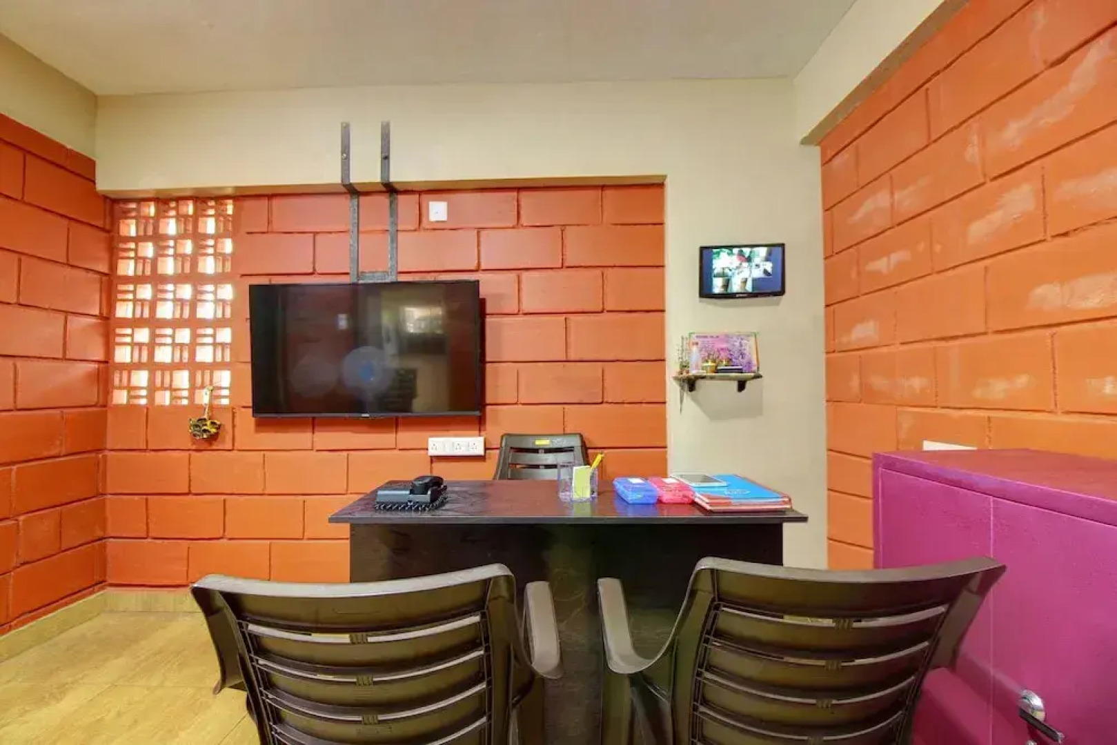 OYO 22276 Sujitha Service Apartments