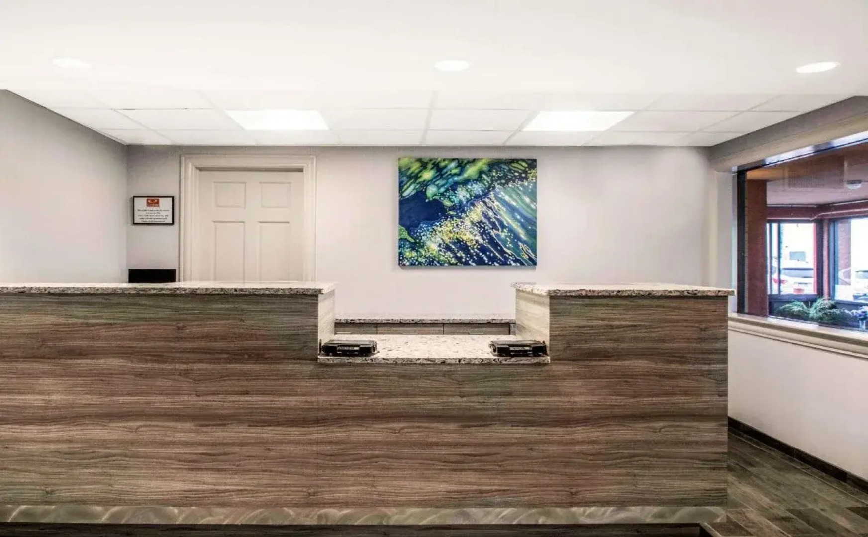 Econo Lodge Hicksville