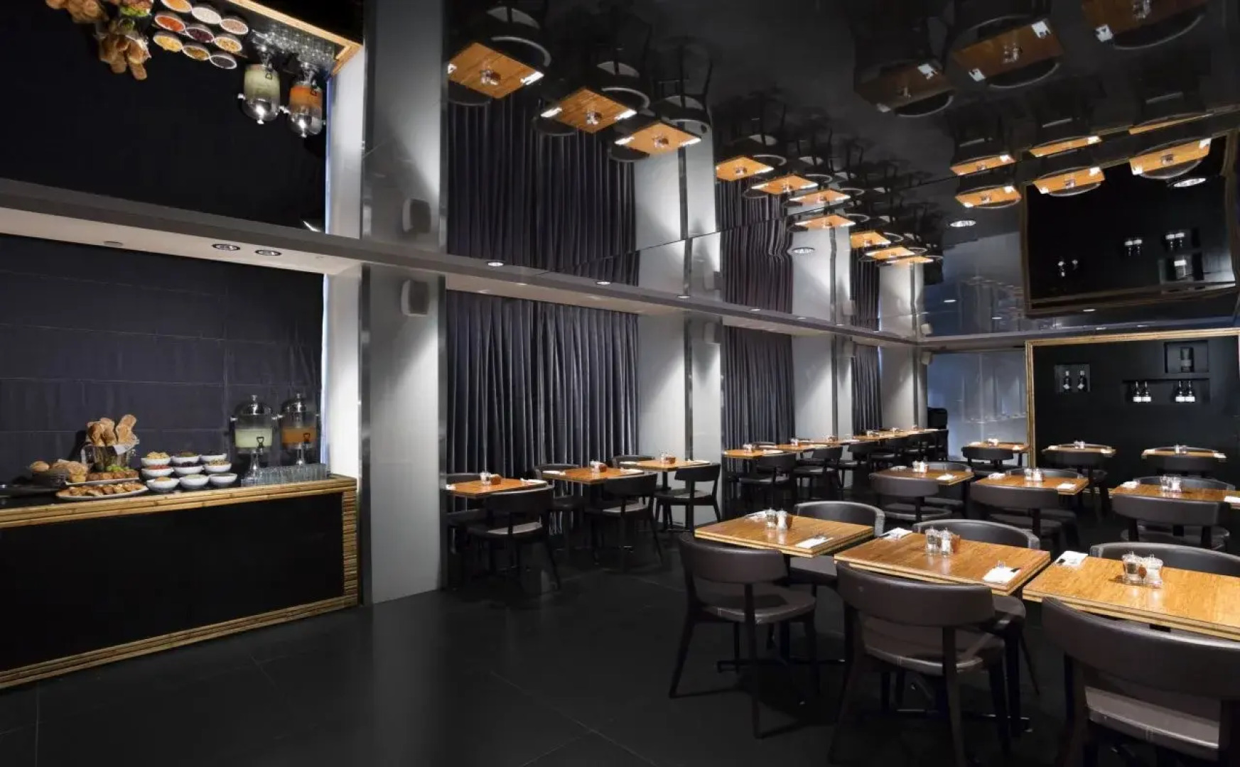 Alexander Hotel– Tel Aviv