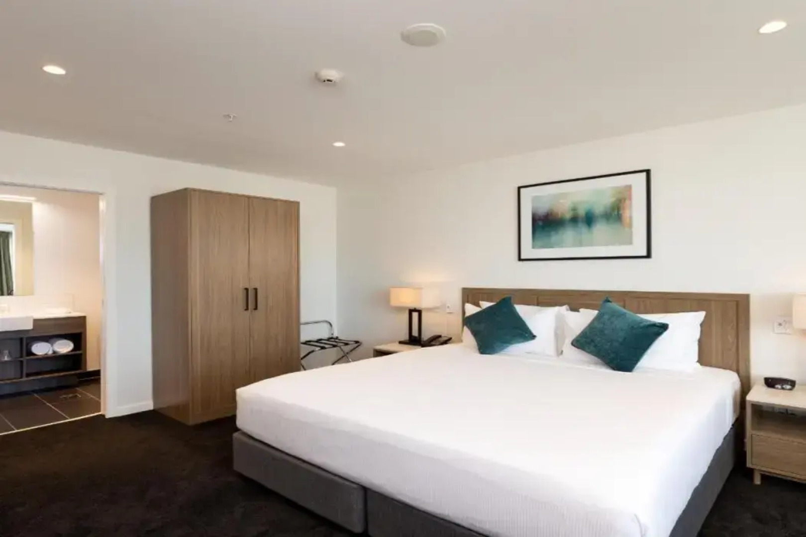 Отель Oaks Auckland