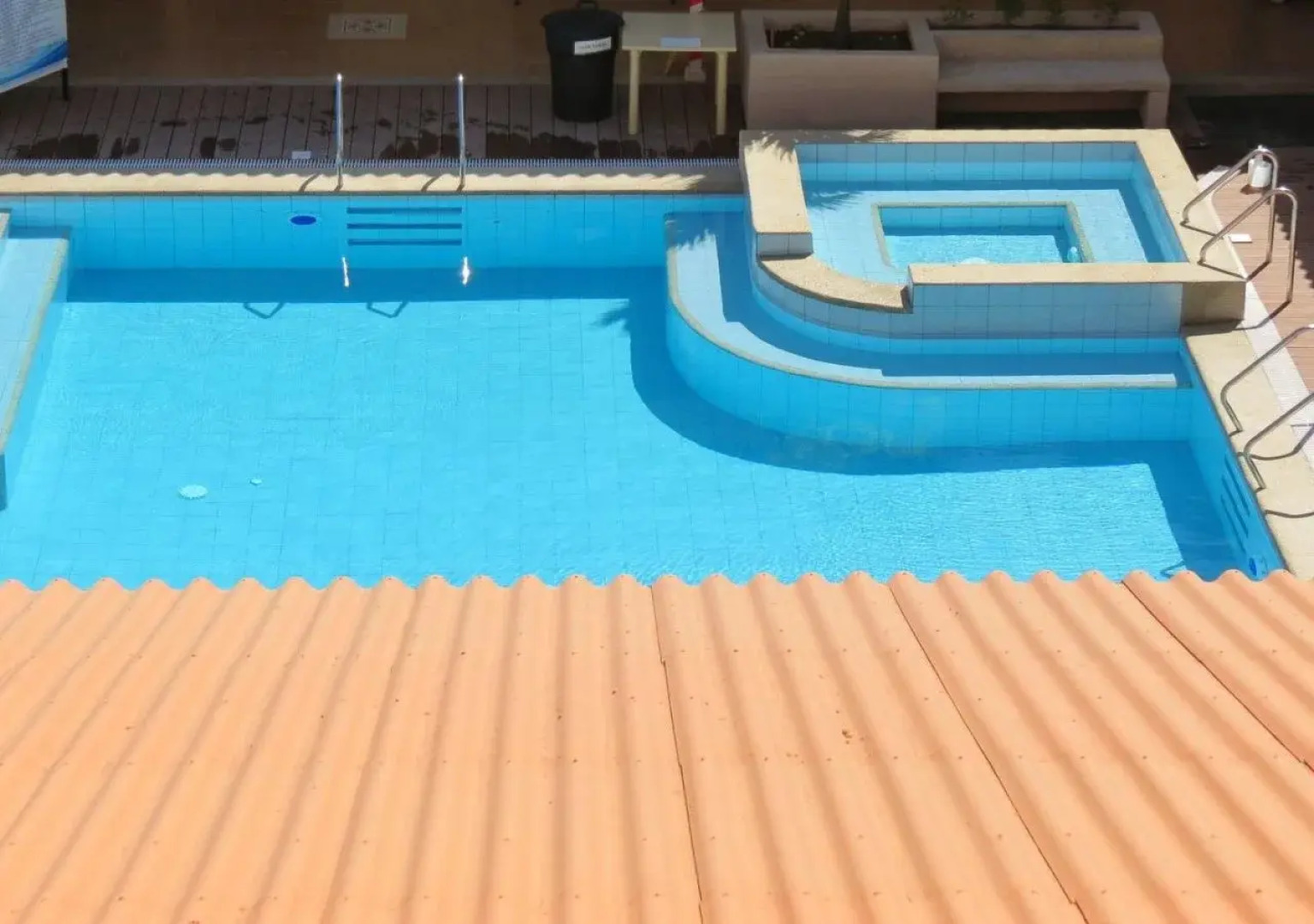 Court Meridian Hotel and Suites