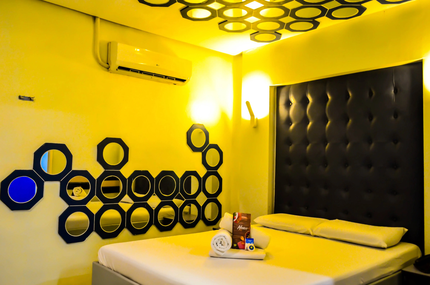 Hotel 99 Monumento Caloocan