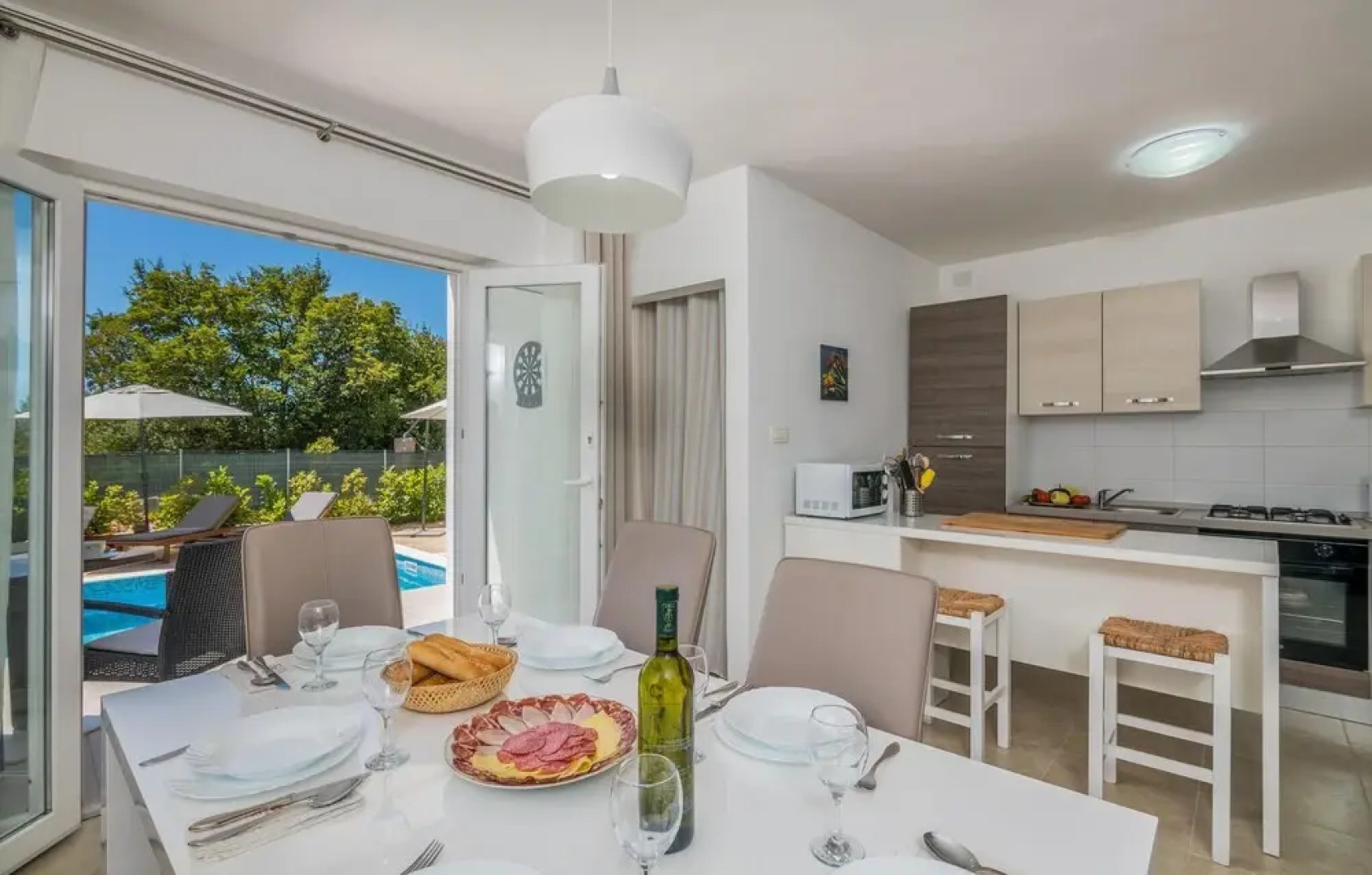 Beautiful Home in Kras With Wifi and 3 Bedrooms