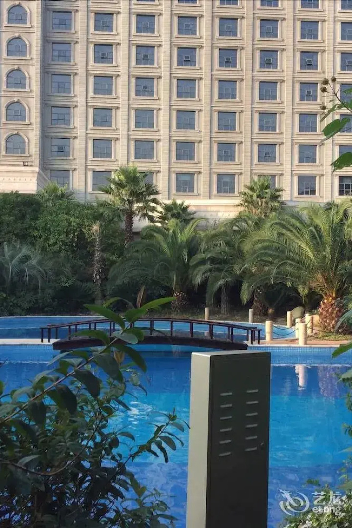 Pinghu Sun Lake Hotel