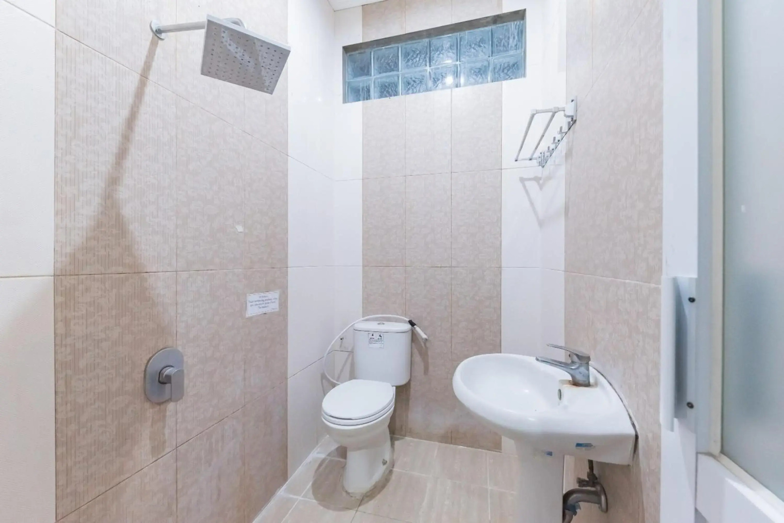 RedDoorz Resort Premium @ Sangkan Hurip Kuningan