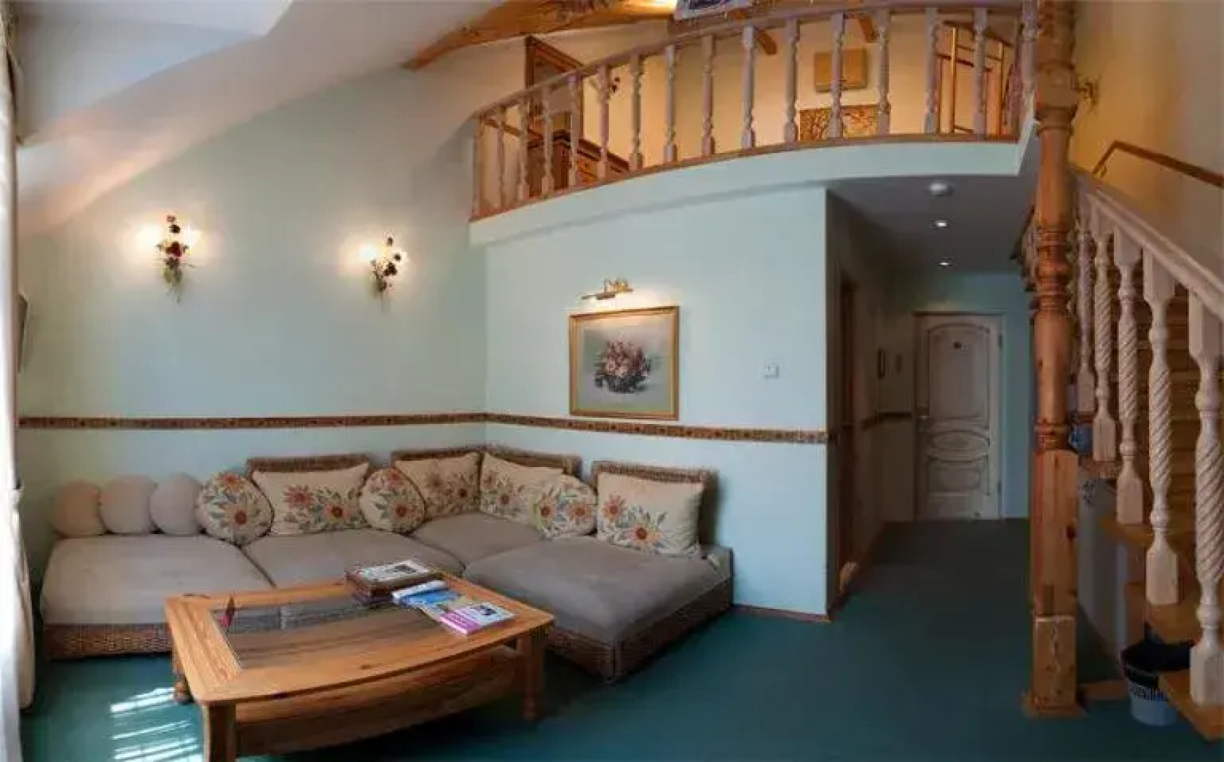 Царское подворье