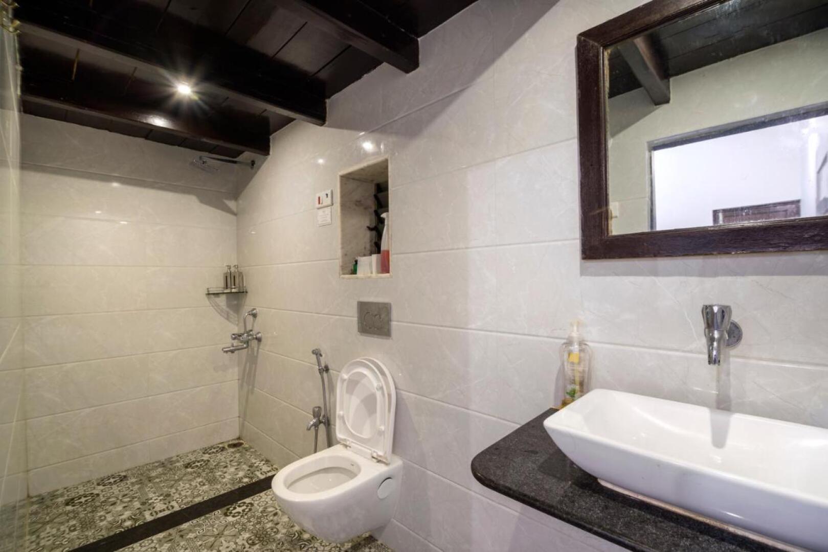 SaffronStays Salt Rim on the Beach