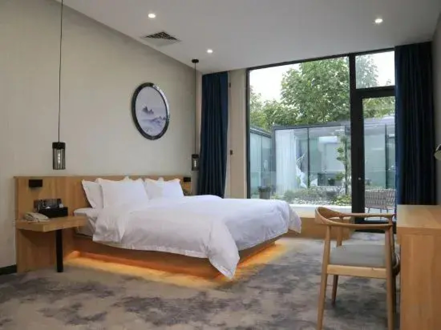 Impression Cloud Gate Hotel