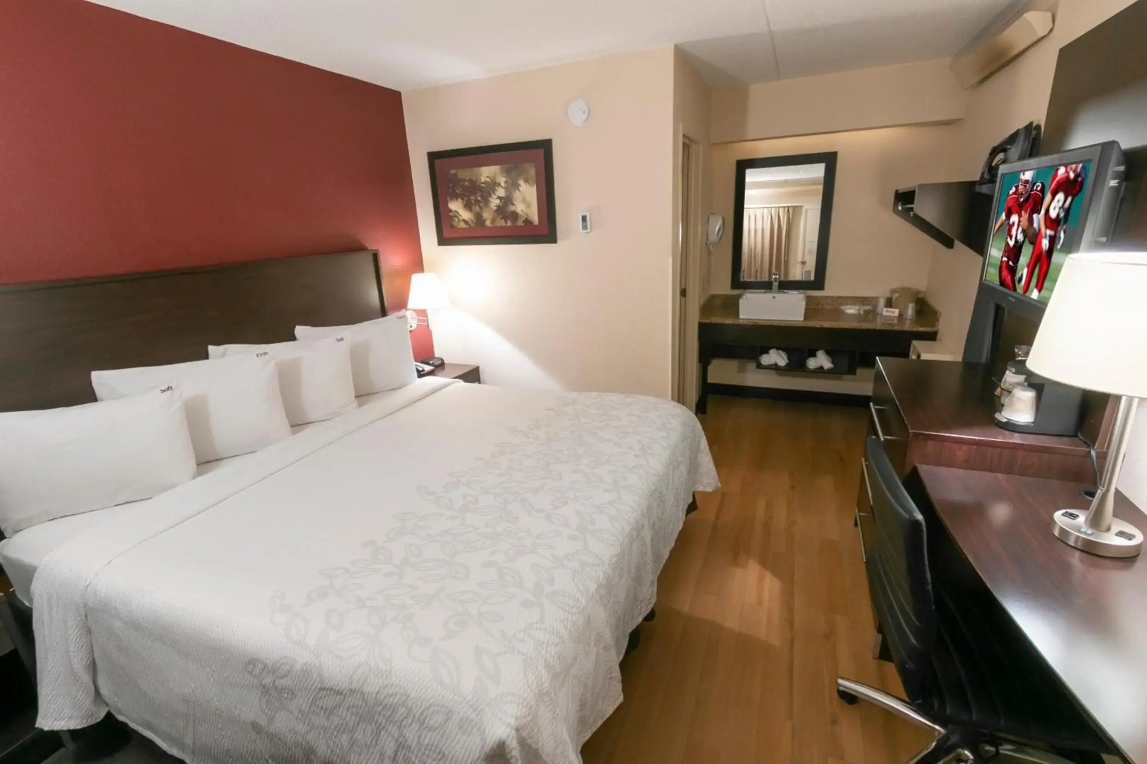 Red Roof Inn PLUS+ Boston - Framingham