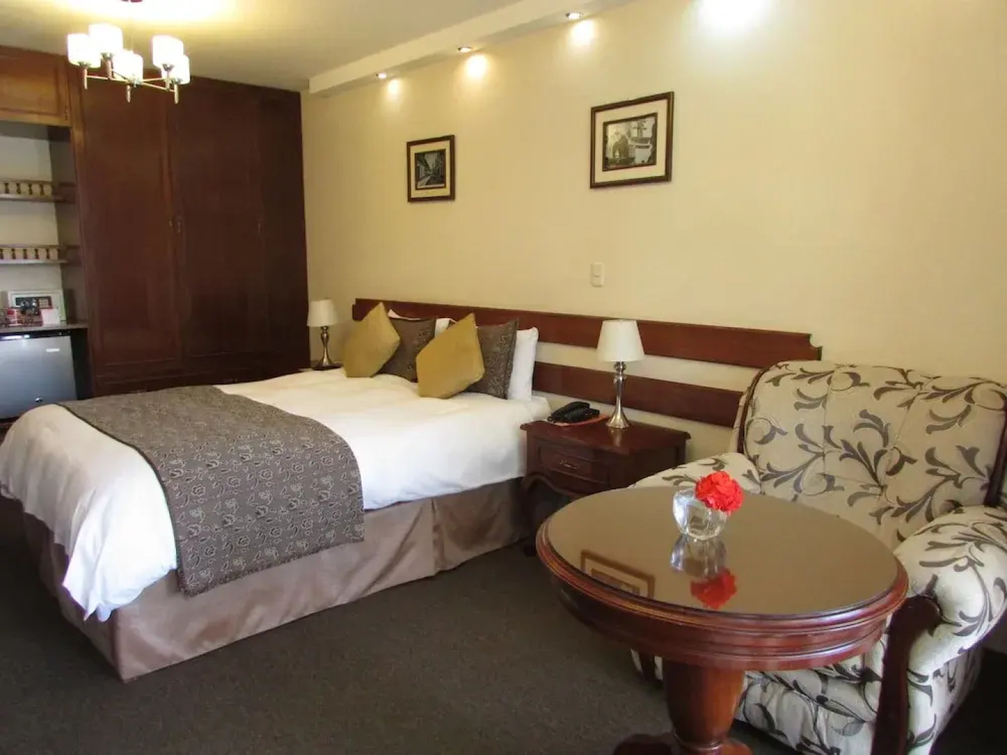 Queen's Villa Hotel Boutique