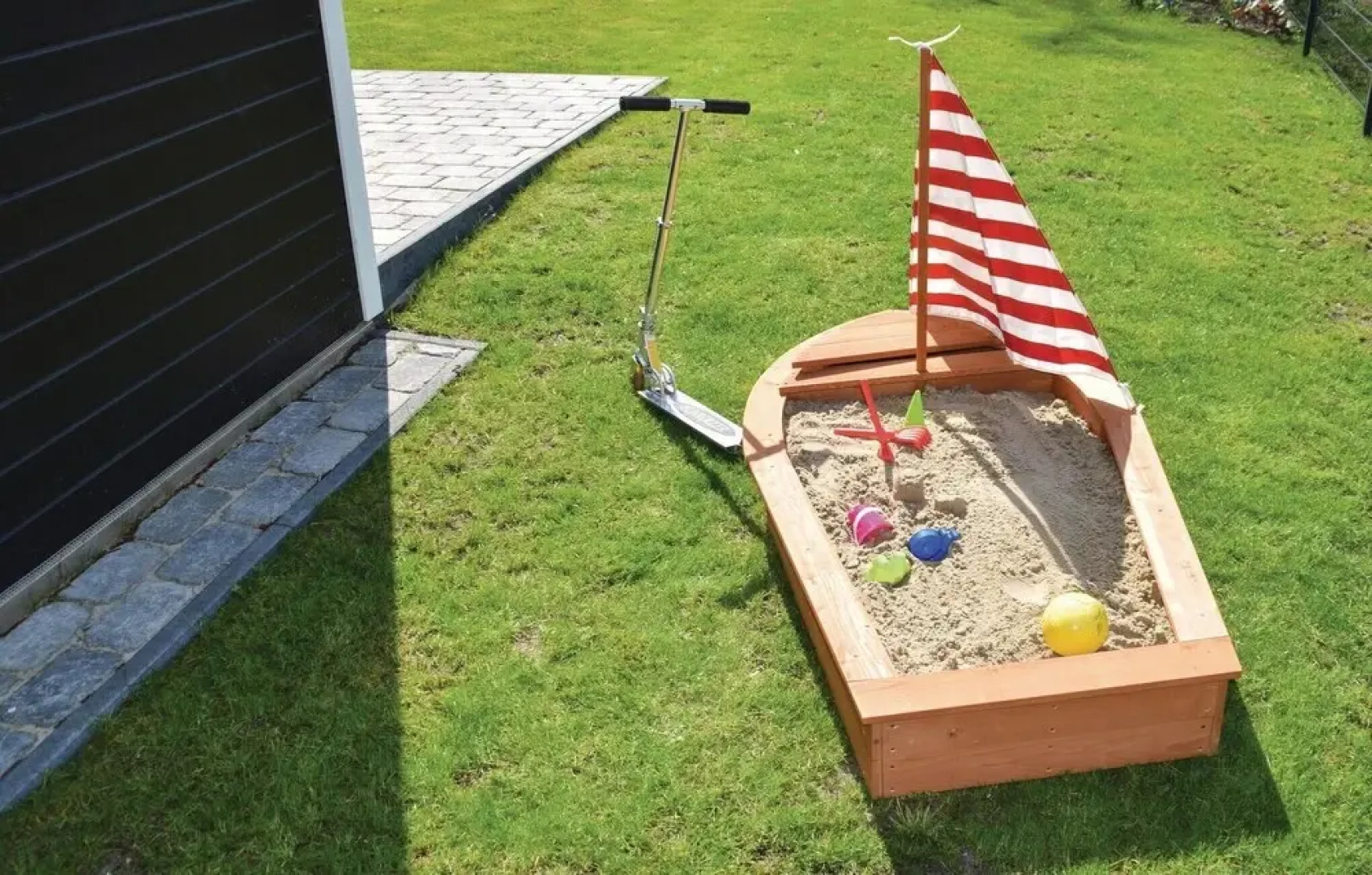 Awesome Home in Zerpenschleuse With 2 Bedrooms and Wifi