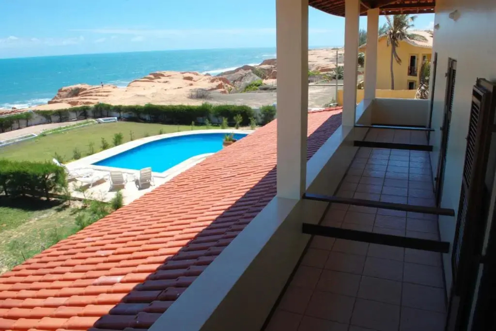 Aqua Villa by Garvetur