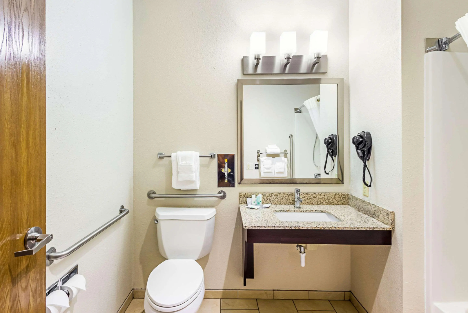 Quality Inn Sheboygan North I-43