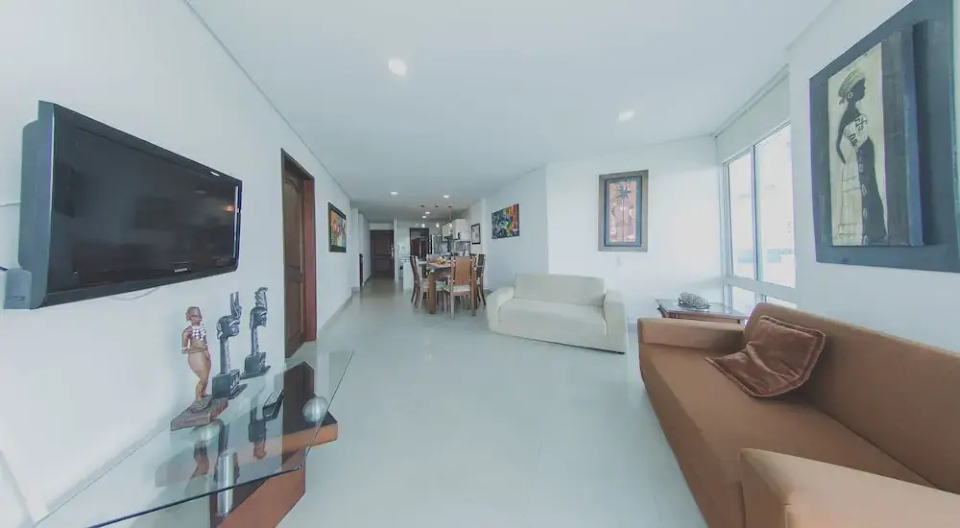 Torres del Lago Apartments