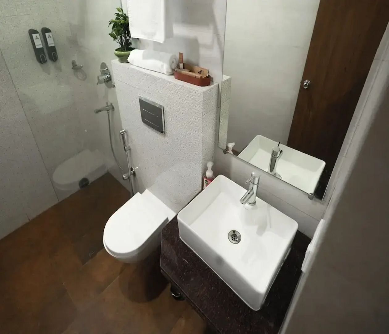 Hotel The Avoir Asansol