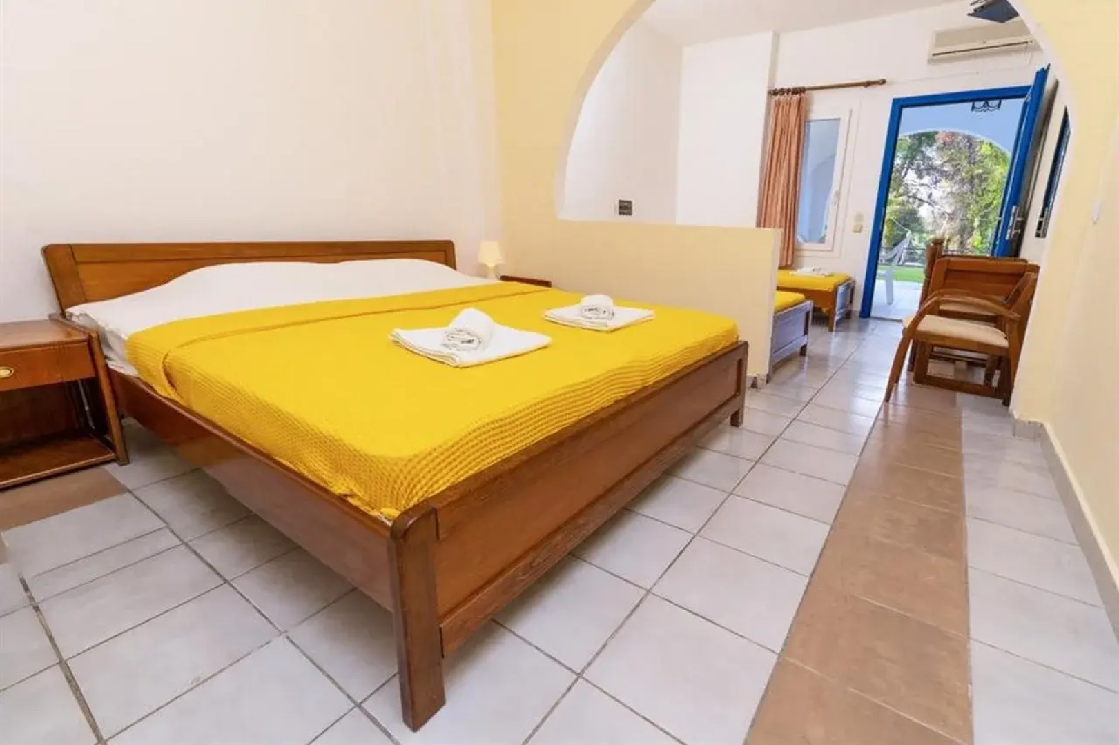 Theo Bungalows Kriopigi