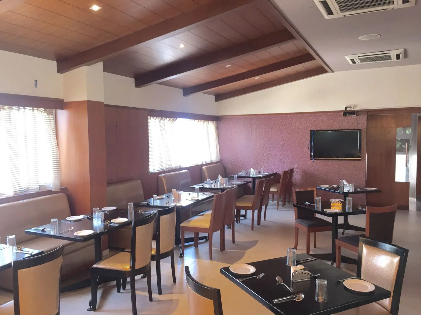 Octave Suites Residency Rd