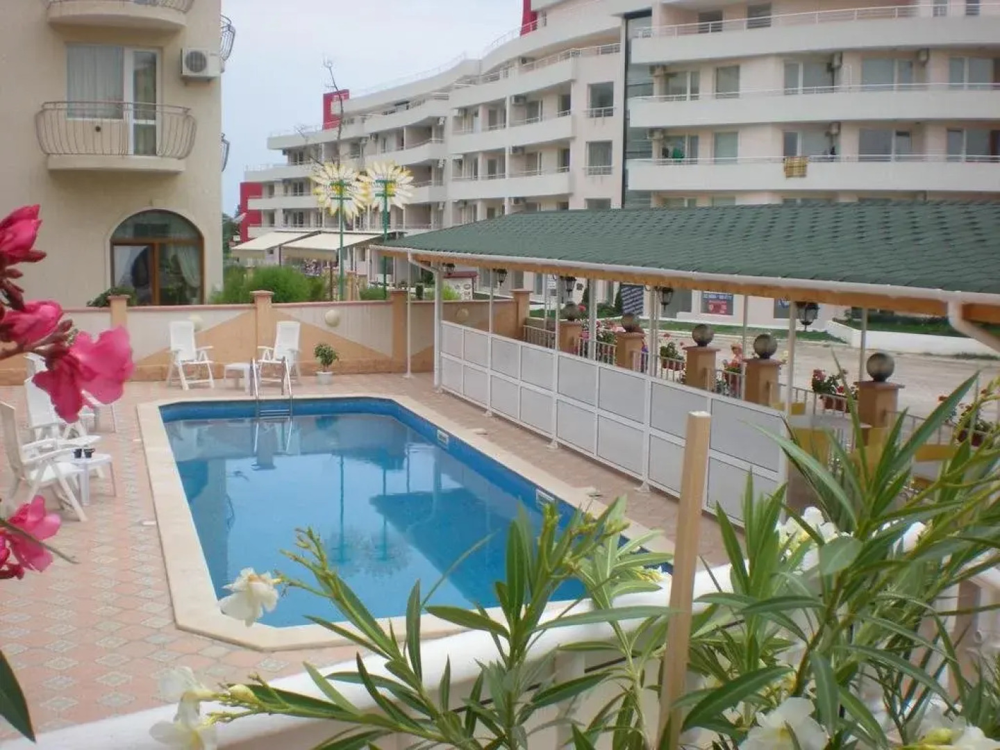 Maria Palace Complex