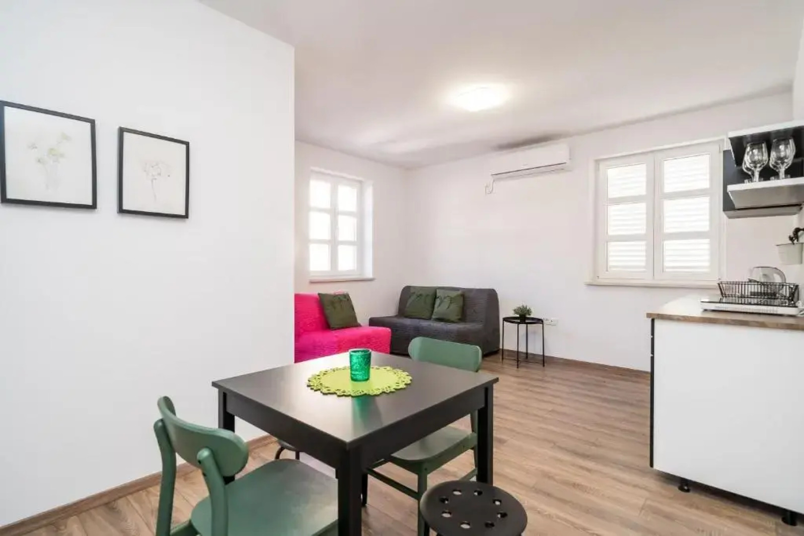 Residence & Pool Villa Schwarz Suites