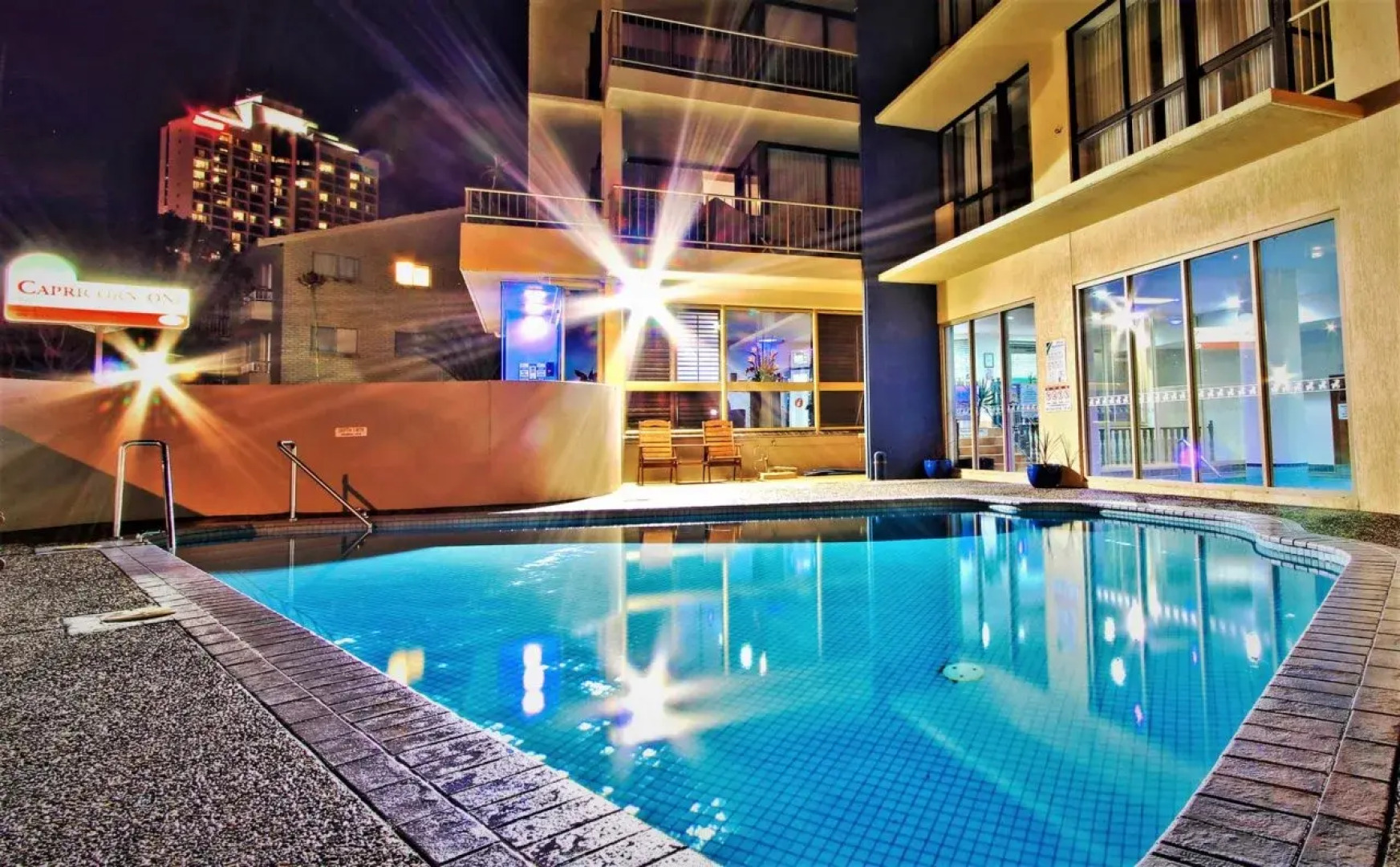 Capricorn One Beachside Holiday Apartment-Official