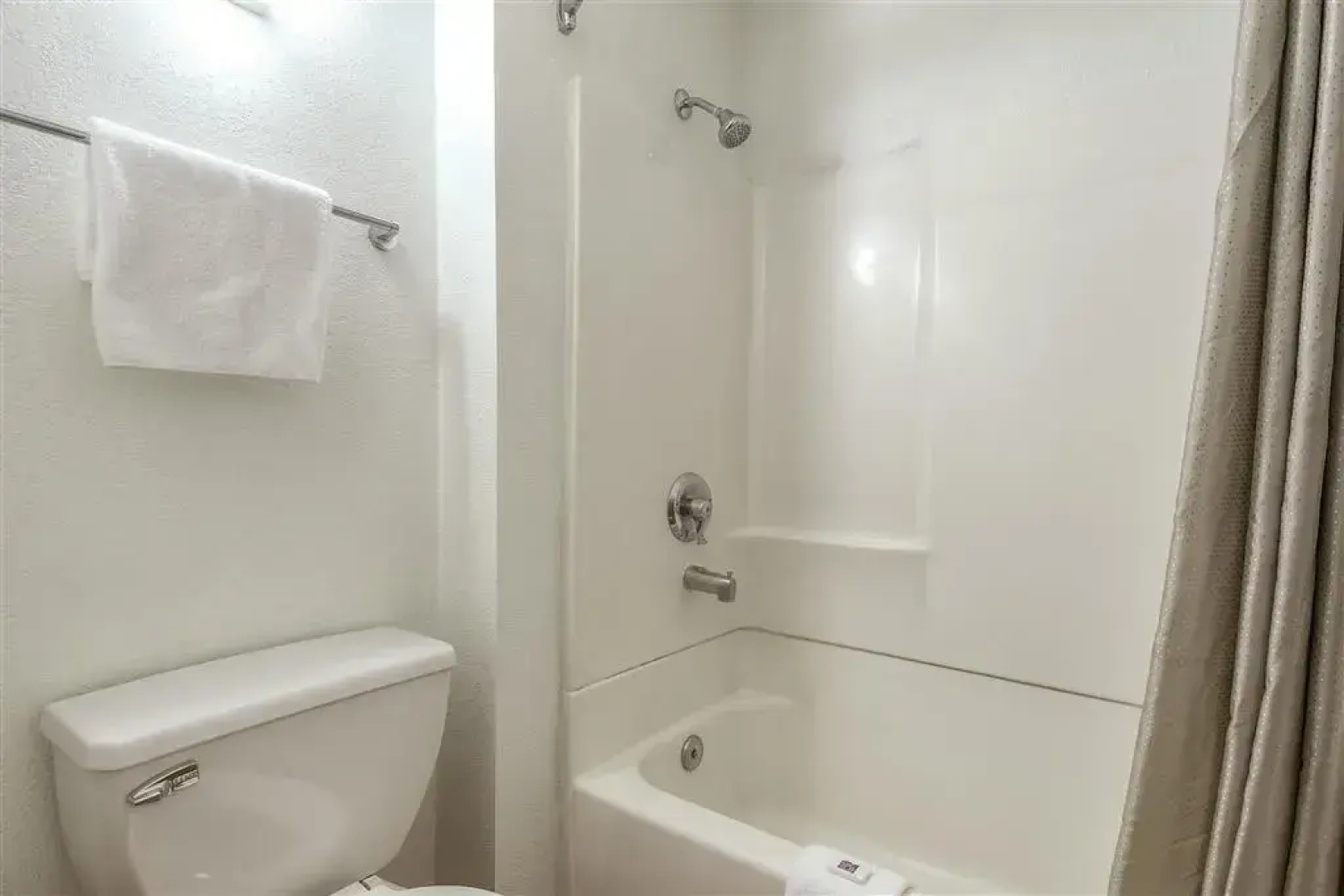 Motel 6 Carlsbad Downtown