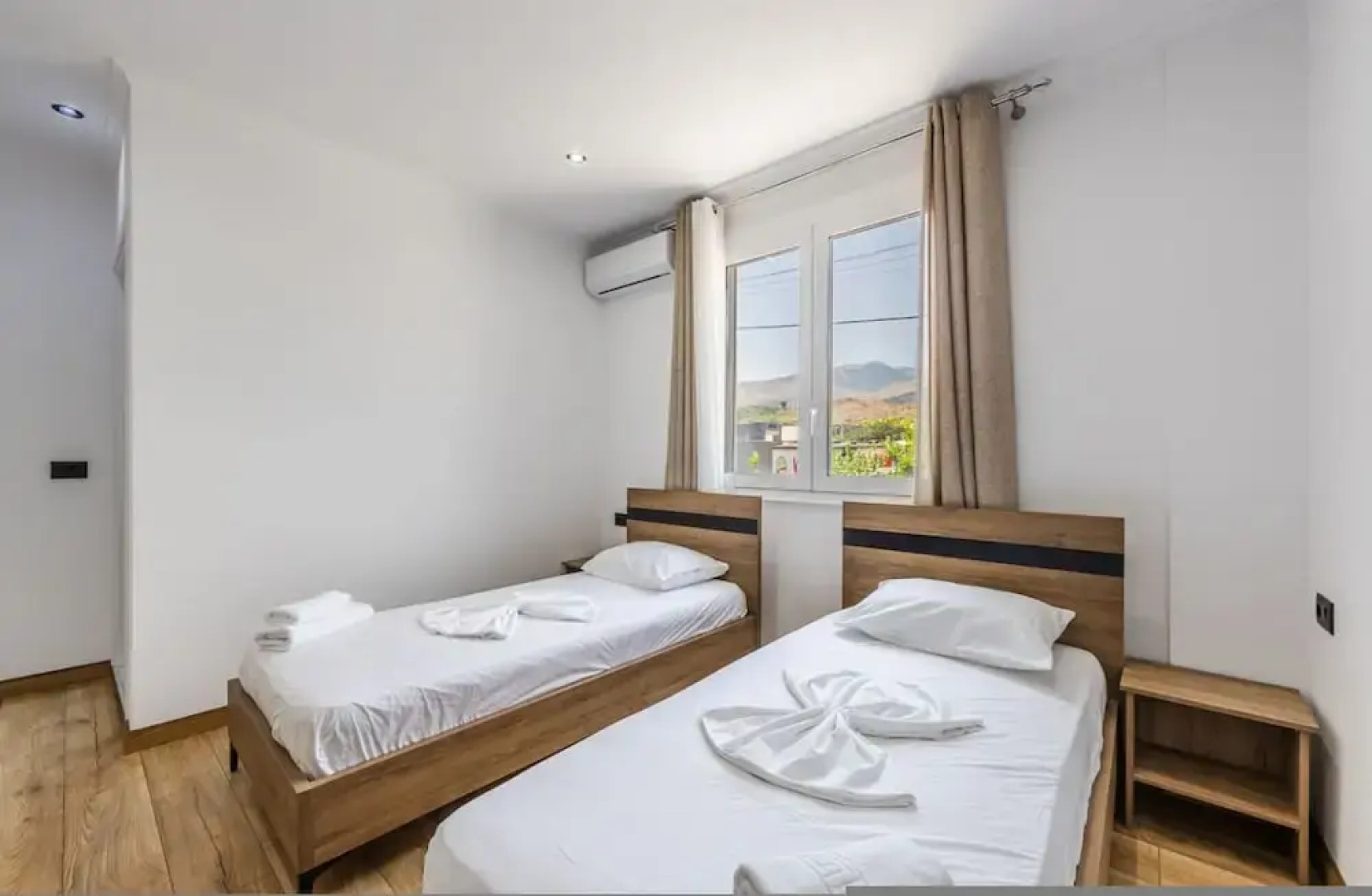 Bliss Double Room in Gjirokast r