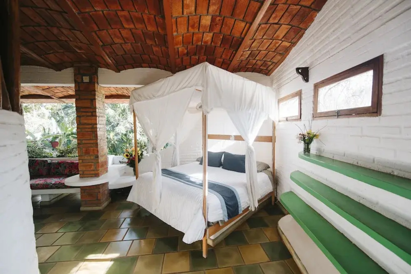 Sayulita Beach House Hotel