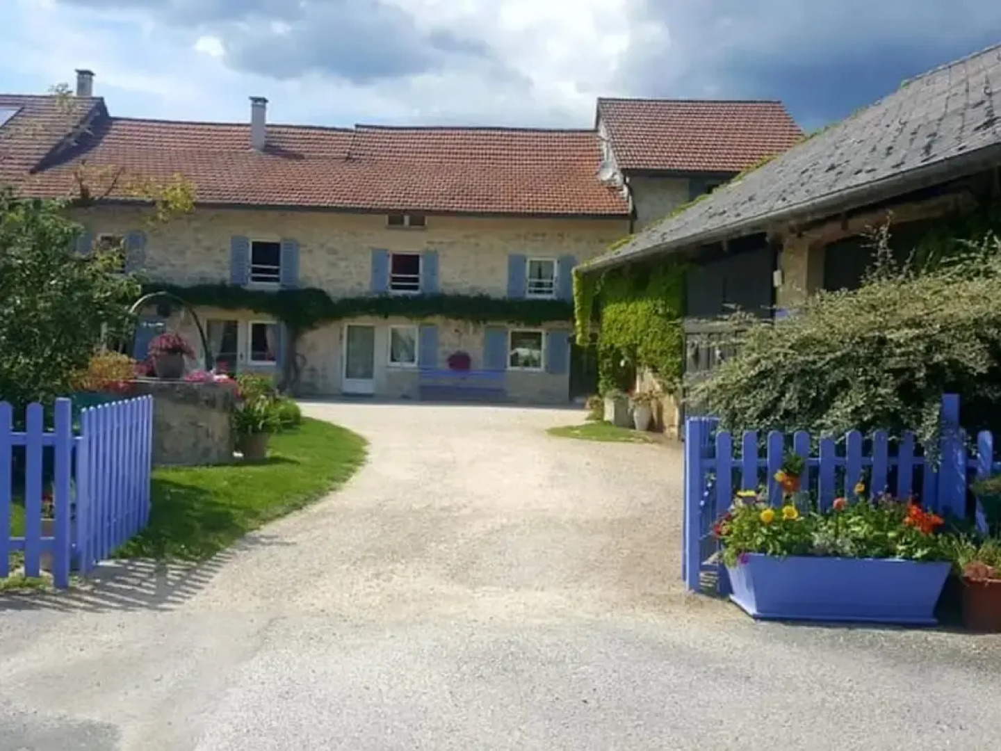 Lovely Cottage in Ceyzérieu With Garden