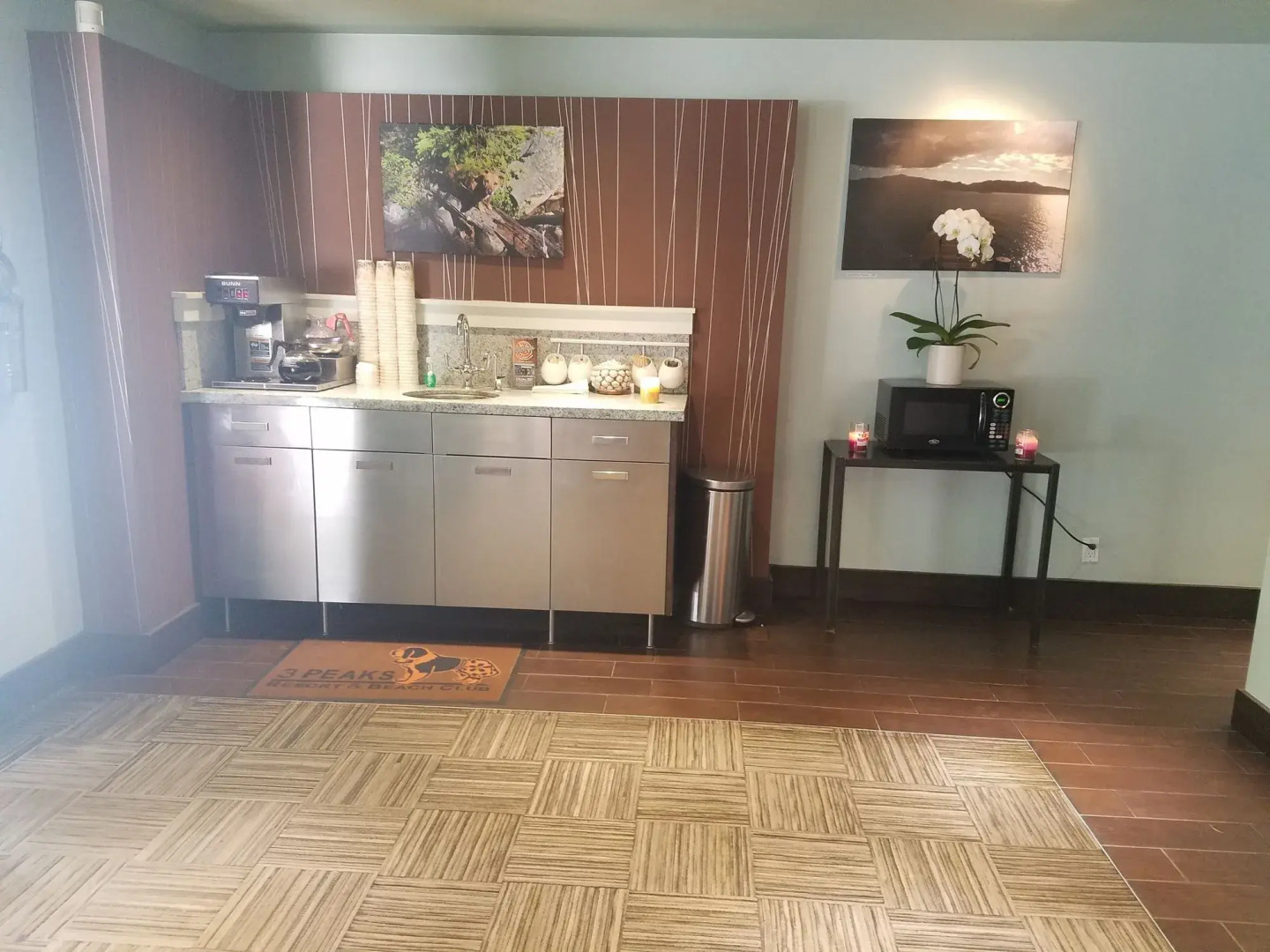 3 Peaks Resort & Beach Club