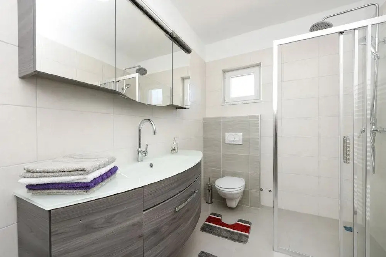 Holiday Apartments Yes Peace