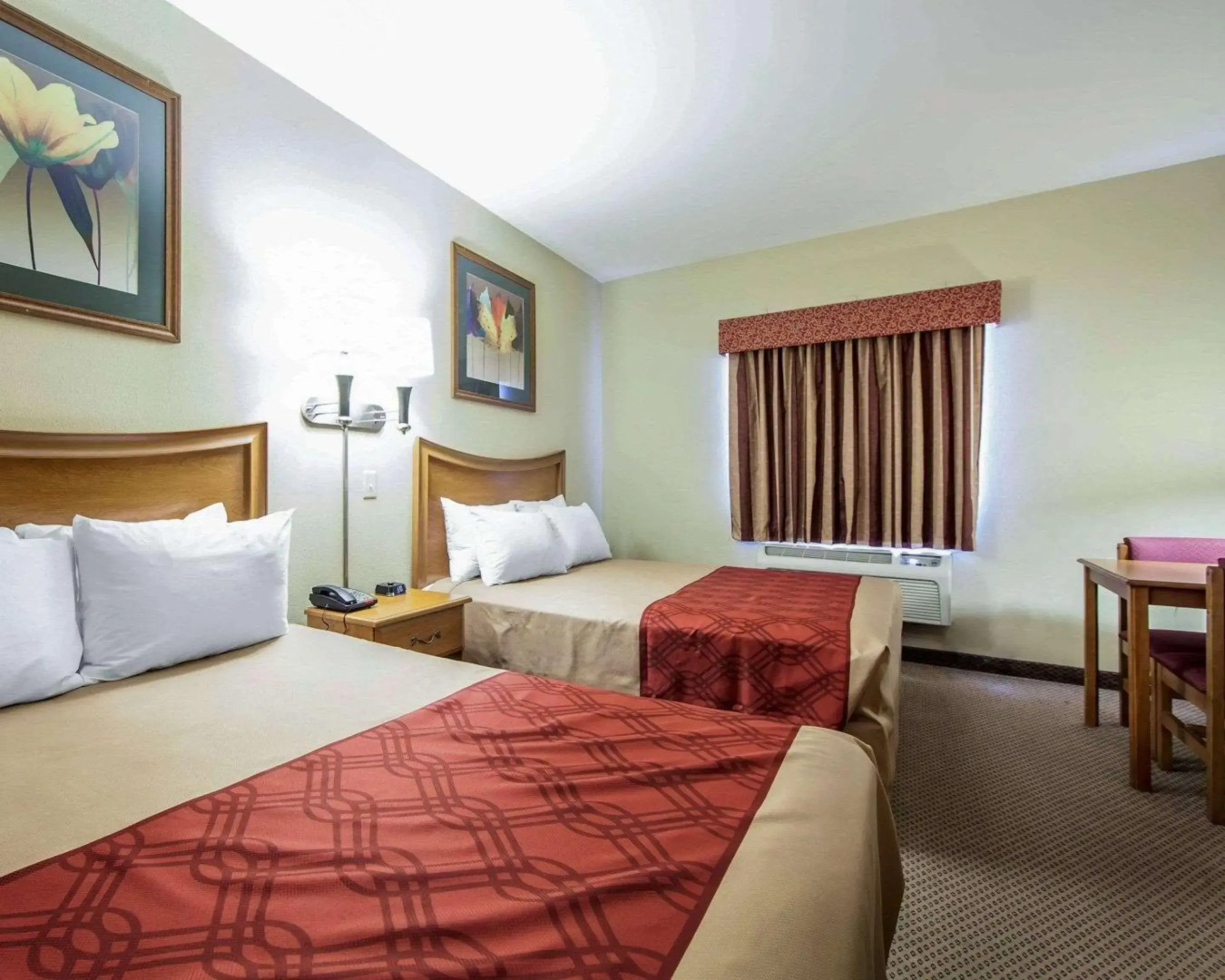 Econo Lodge Inn & Suites Rockmart