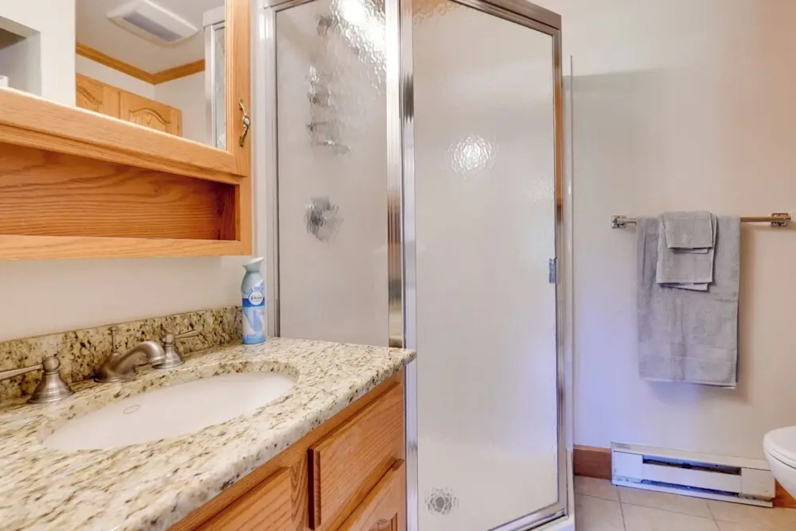 Pool Access: Waterfront Lake Memphremagog Condo!