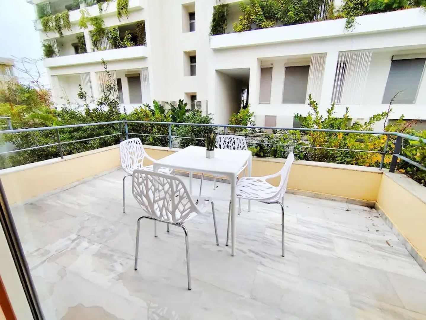 Adelos New Villa Elliniko Fresh