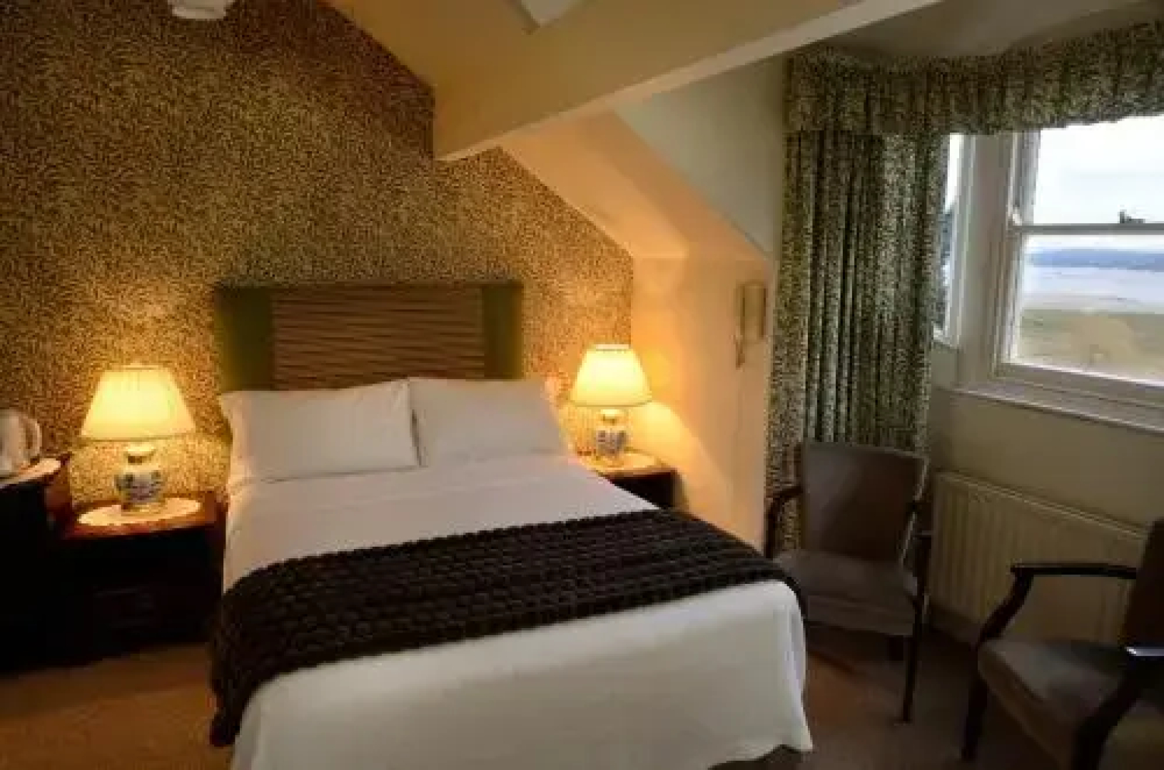 Clare House Hotel
