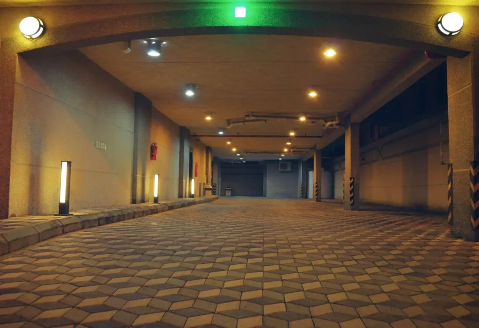 Silverton Hotel Suites