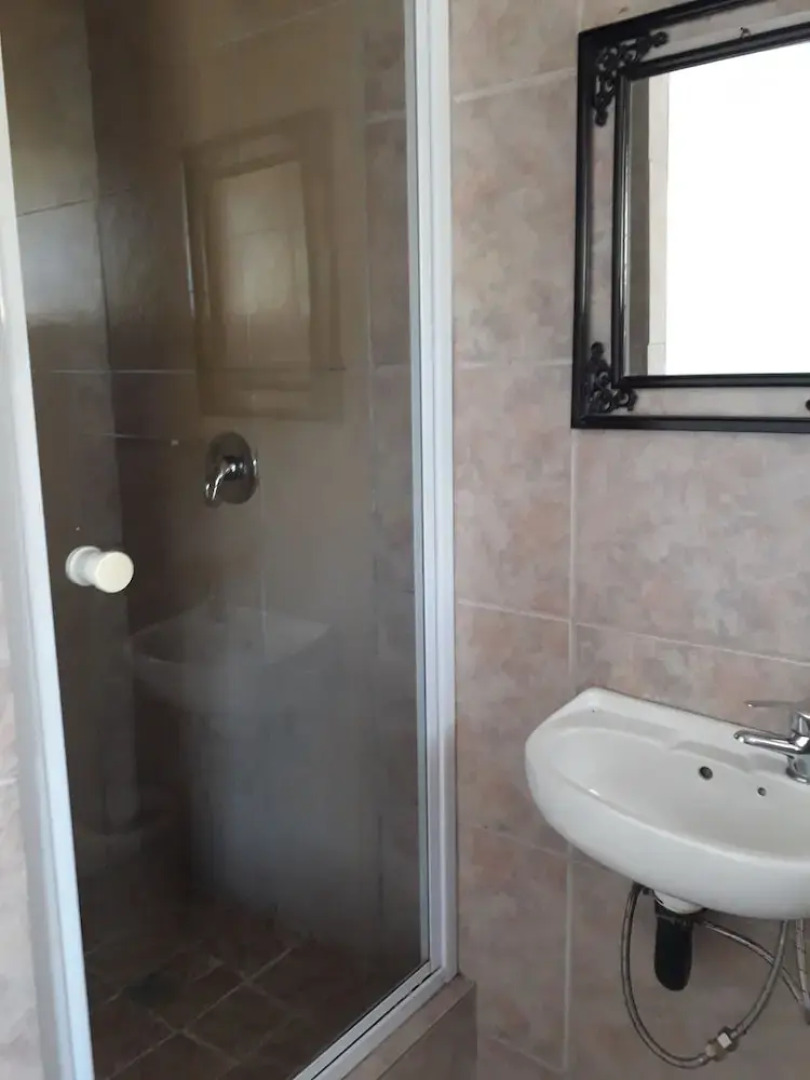 Accoustix Backpackers Lodge