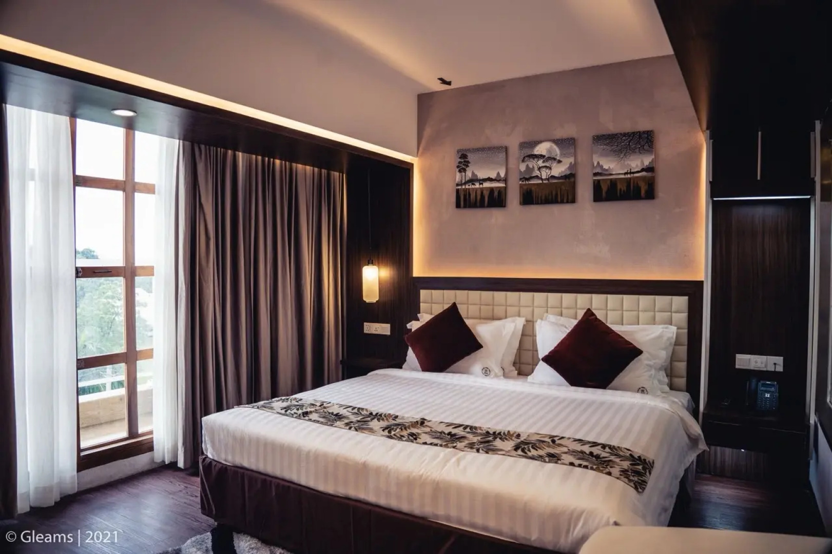 Grand River View Hotel