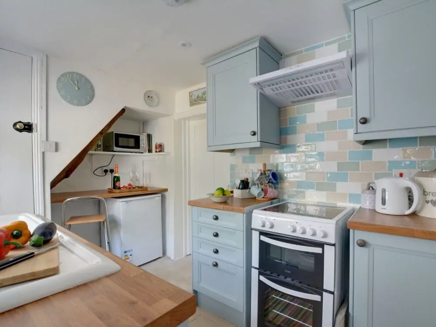 Cozy Holiday Home in Hythe Kent With Garden