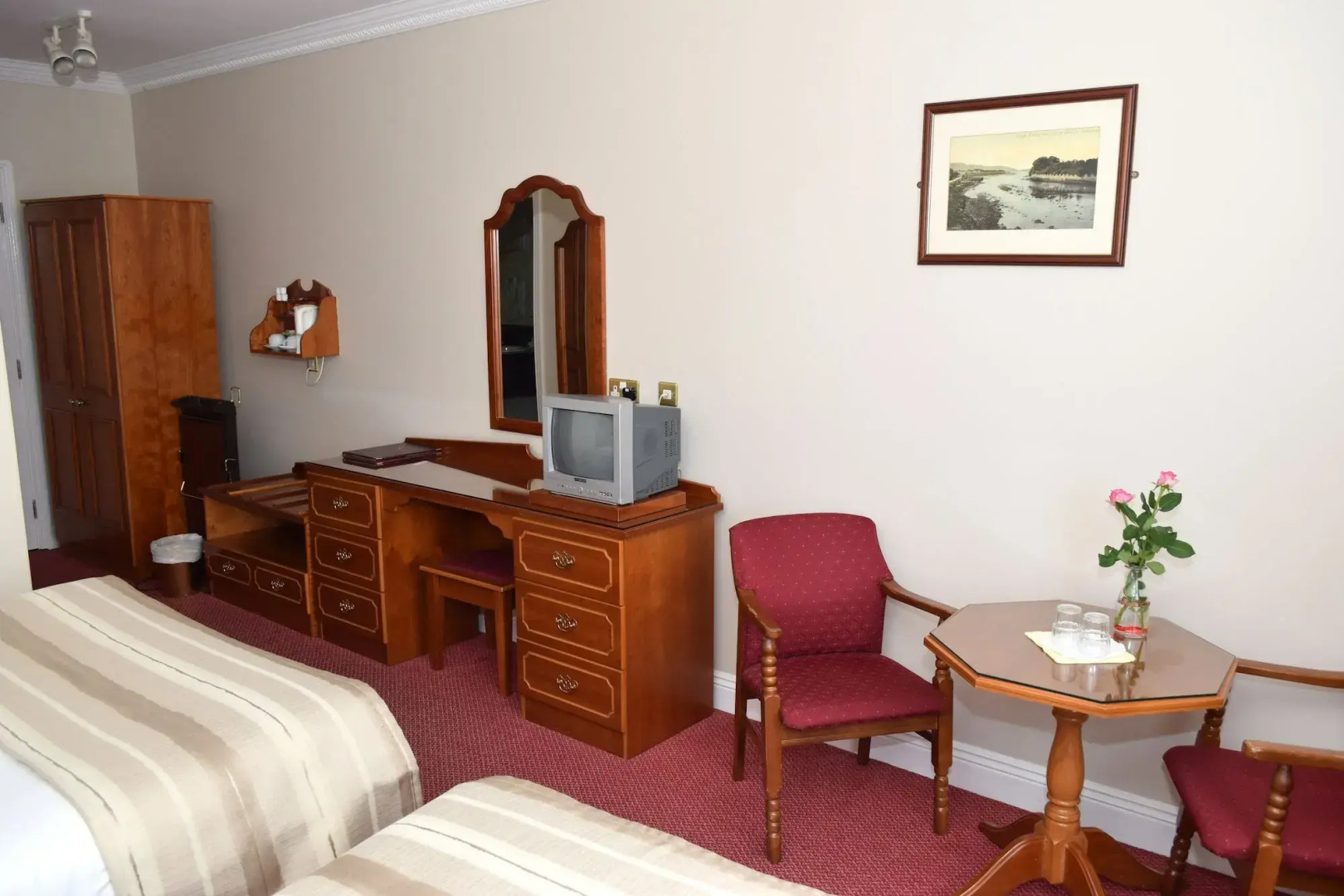 The Rhu Glenn Hotel