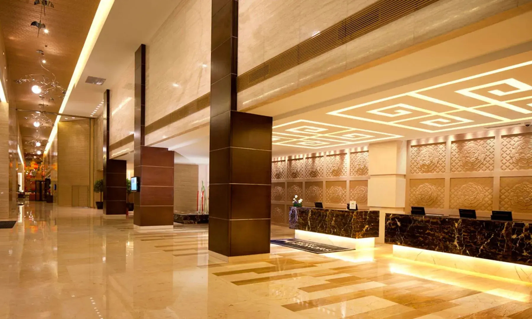DoubleTree by Hilton Hotel Shenyang
