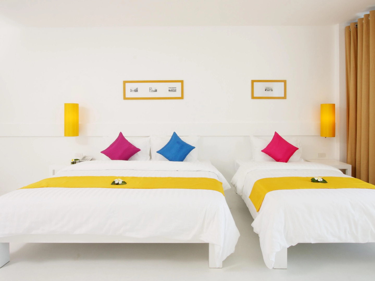 Курортный отель The Old Phuket - Karon Beach Resort